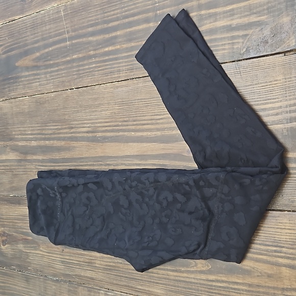 Twenty Montreal 3D Activewear Leopard Print High Waisted Black Leggings Small - Picture 3 of 6